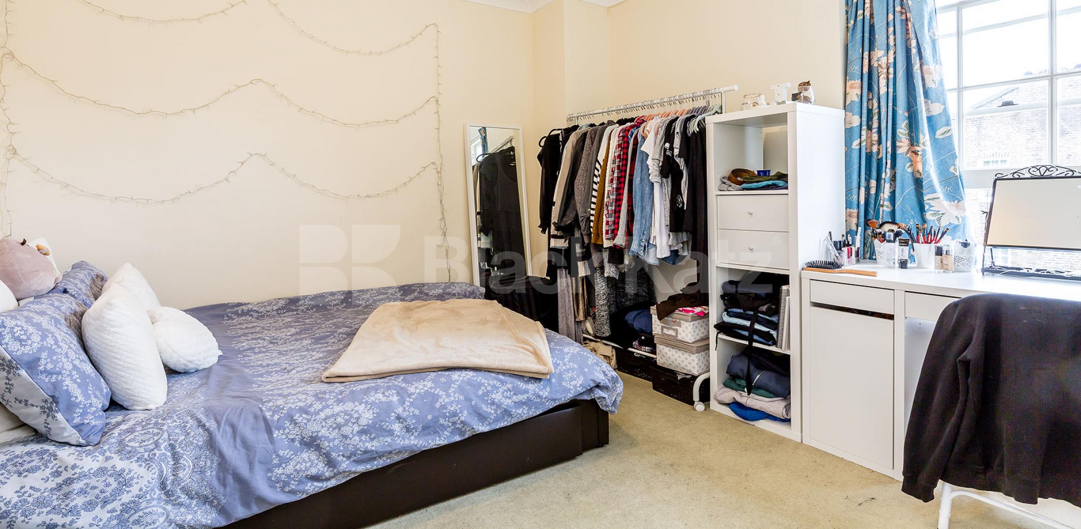 			LUXURY 3 BED 2 BATH HOUSE !!!, 3 Bedroom, 1 bath, 1 reception House			 Goldington Street, KINGS CROSS / CAMDEN